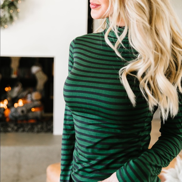 Layer Away Striped Turtleneck In Hunter Green - Picture 3 of 7
